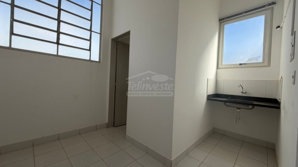 COMODO COMERCIAL 
