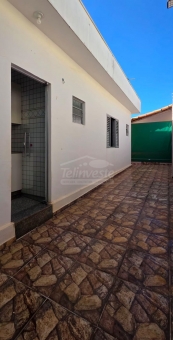 CASA A VENDA - NOVO MUNDO