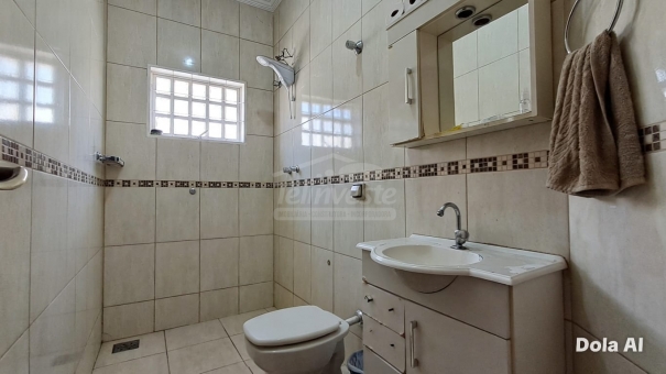 CASA COM PISCINA - JARDIM PANORAMA