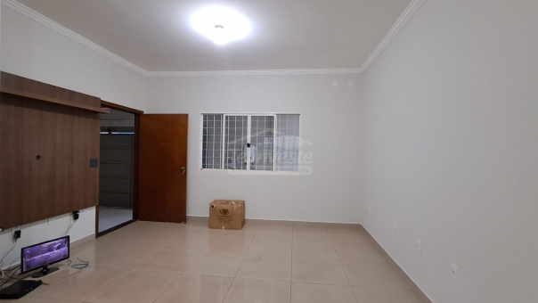 Excelente Casa - Jardim Aroeira