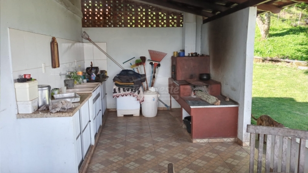 SITIO COM 3 ALQUEIRES NA REGI&Atilde;O DA MUMBUCA 