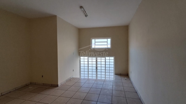 Comodo comercial - Santa casa 