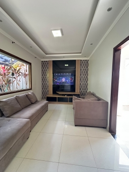CASA A VENDA - VILA BETINHO