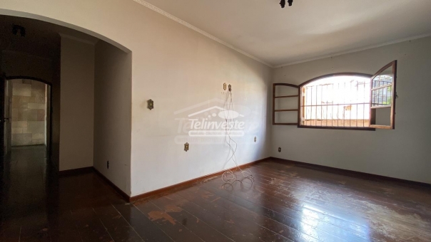 Casa &agrave; venda, 3 quartos, 3 su&iacute;tes, 6 vagas, Belo Horizonte - Passos/MG