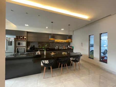 CASA ALTO PADR&Atilde;O NO CONDOM&Iacute;NIO MONTE BELO