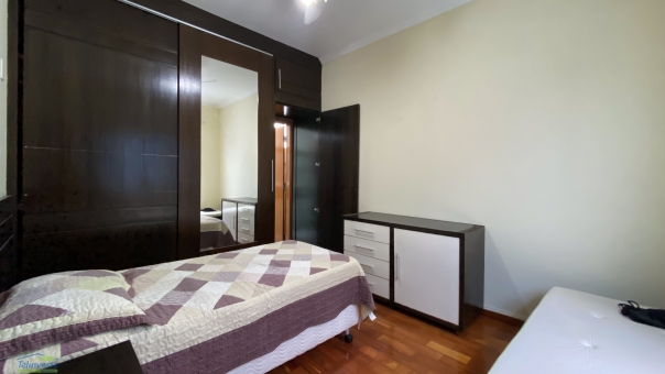 CASA + C&Oacute;MODO COMERCIAL BEM PR&Oacute;XIMO A AVENIDA DA MODA 