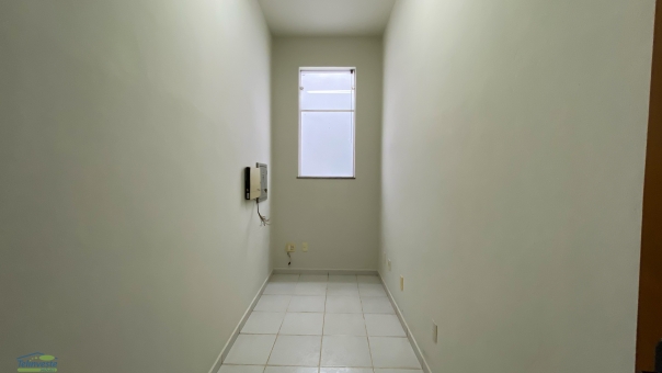 CASA + C&Oacute;MODO COMERCIAL BEM PR&Oacute;XIMO A AVENIDA DA MODA 