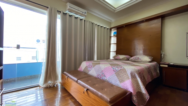 CASA + C&Oacute;MODO COMERCIAL BEM PR&Oacute;XIMO A AVENIDA DA MODA 