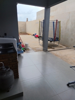 CASA NO ALTO DOS P&Aacute;SSAROS