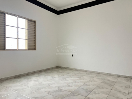 CASA NO BAIRRO NOSSA SRA APARECIDA