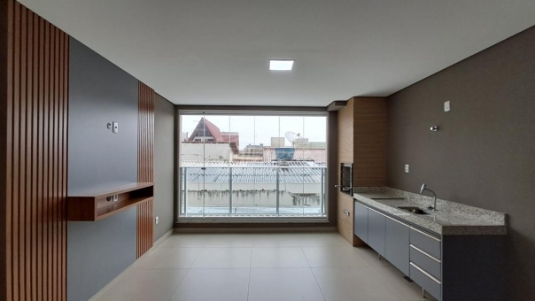 APARTAMENTO NO EDIFICIO BARTHOLOMEU 701
