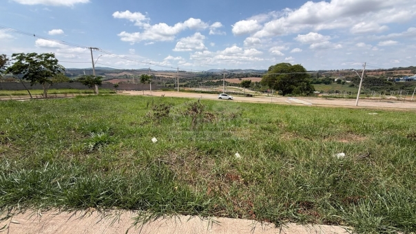 OPORTUNIDADE DE LOTE -CONDOMINIO VALE VERDE 2