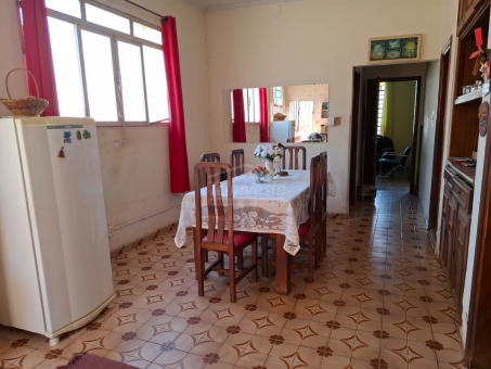 CASA &Agrave; VENDA NO CENTRO ? EXCELENTE LOCALIZA&Ccedil;&Atilde;O!