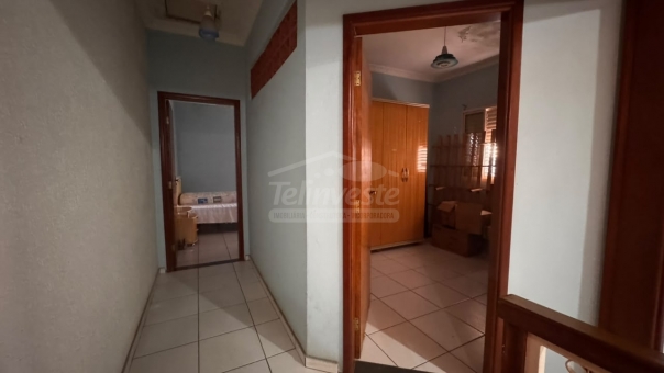 CASA A VENDA - CENTRO