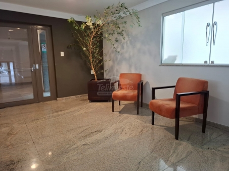 APARTAMENTO CENTRAL A VENDA