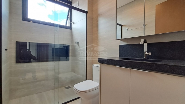 EXCELENTE APARTAMENTO CENTRAL - 3 SU&Iacute;TES E PR&Eacute;DIO COM ELEVADOR