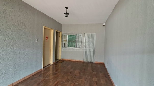 CASA - PROXIMO AO CENTRO