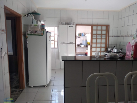 CASA NO BAIRRO COHAB IV 