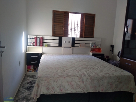 CASA NO BAIRRO COHAB IV 