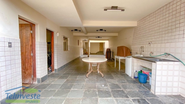 CASA NO BAIRRO CENTRO 