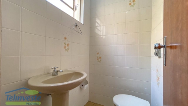CASA NO BAIRRO CENTRO 